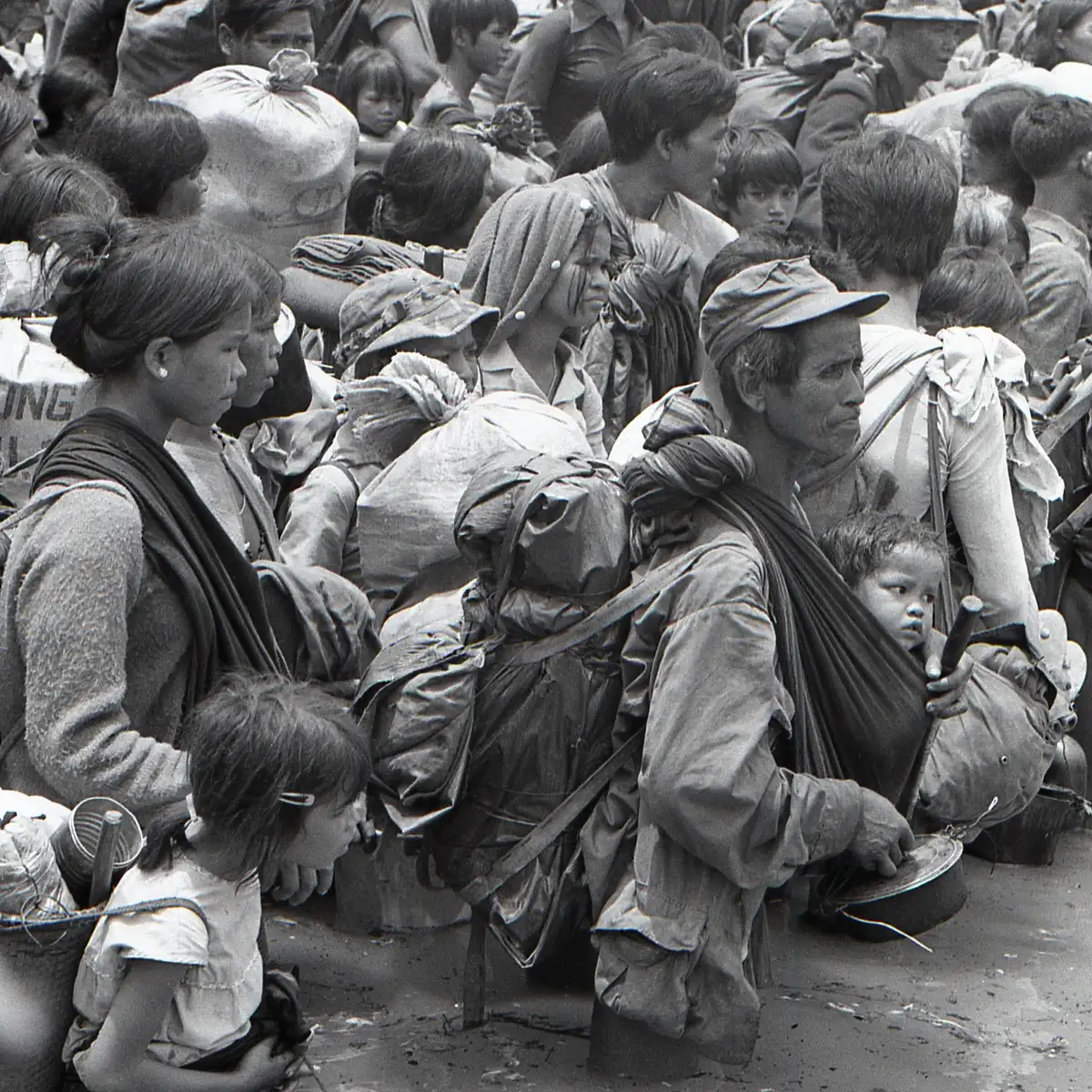 Vietnam avril 1975 - Nha Trang - fuite par la mer 3